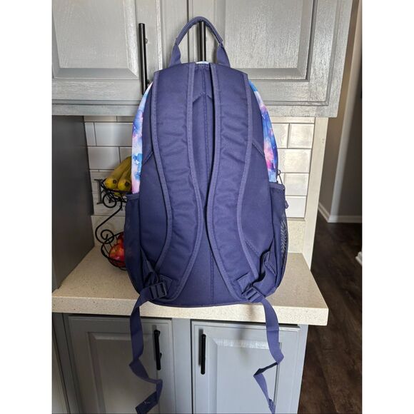 Backpack - Picture 2 of 8